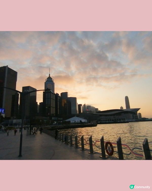 灣仔海濱長廊見到富士山(?)☁️🤩🥳📸