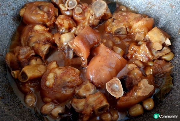 南乳花生炆豬手