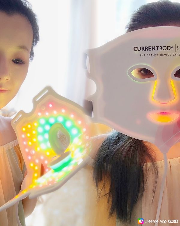 CurrentBody Skin 4合1 LED 光療面膜儀