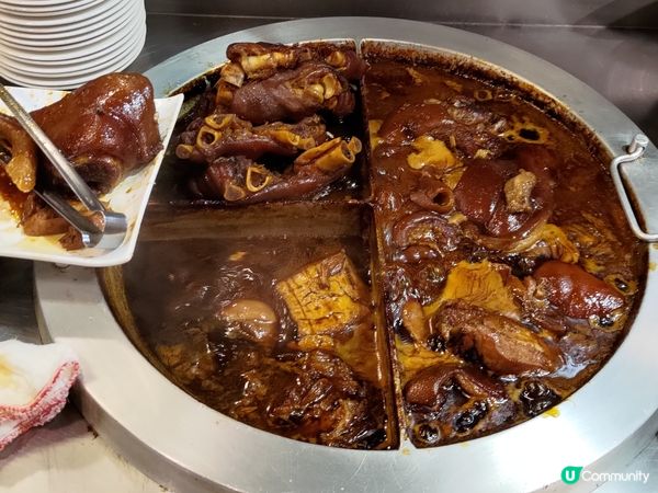 ## 台北西門町夜市必食豬腳飯🤤