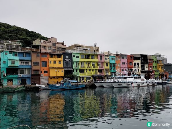 ## 台灣基隆彩色街屋打卡📸  海邊靚景一流！💜