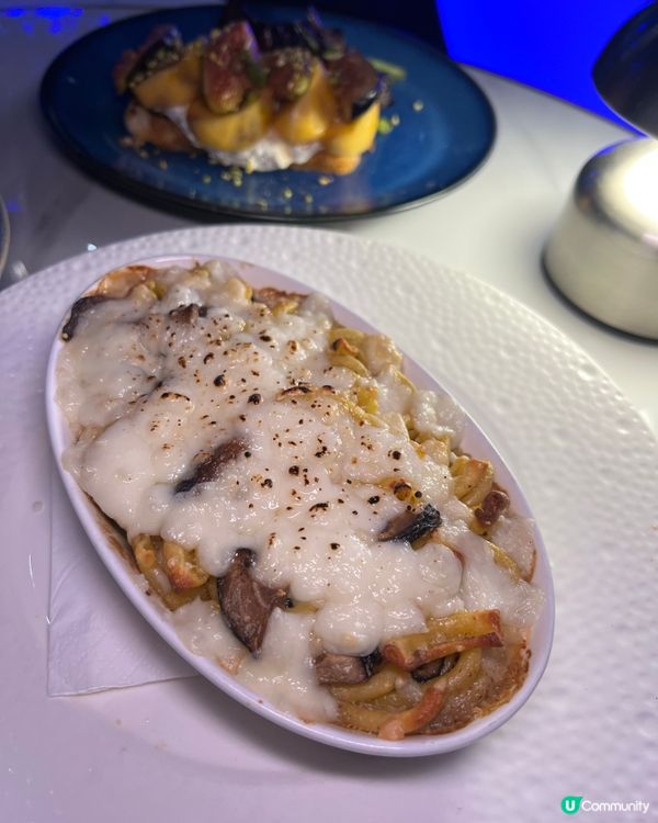 藍色為主題的星空酒吧