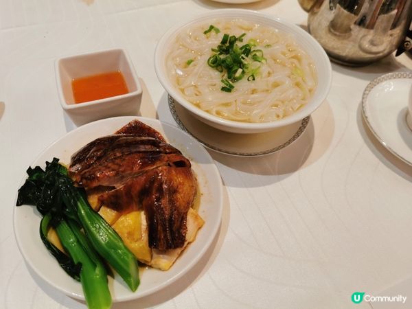 貴妃雞＋燒鵝脾雙并 河粉😋😋