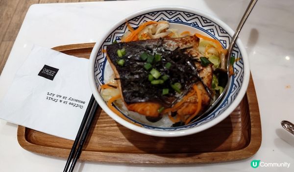 在新城市廣場的SENSORY ZERO食晚餐，煙三文魚蘆筍嫩...