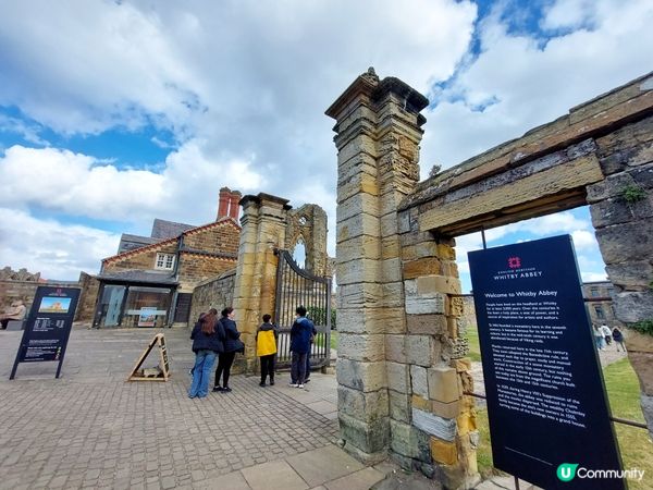 英國東北海邊小鎮 Whitby
