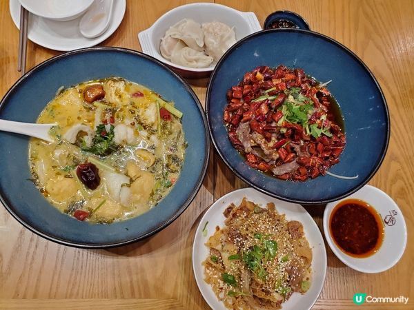 今晚去了點一龍嚐了一個德哥「川味」精緻川菜2人餐，是來自星級...