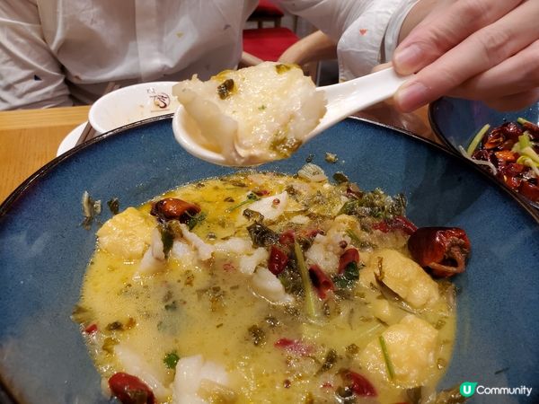 今晚去了點一龍嚐了一個德哥「川味」精緻川菜2人餐，是來自星級...