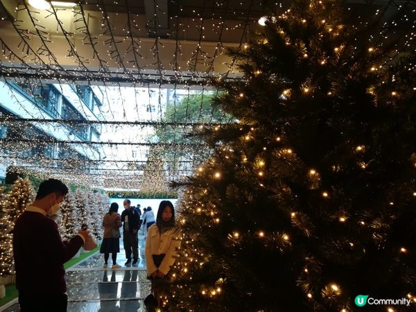 聖誕節和妹妹到元創坊走走，節日氣氛滿滿🎄