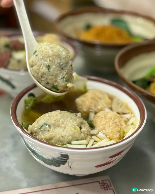 🥢鮮蝦雲吞鮮鯪魚球，蝦籽撈麵！好正！😋