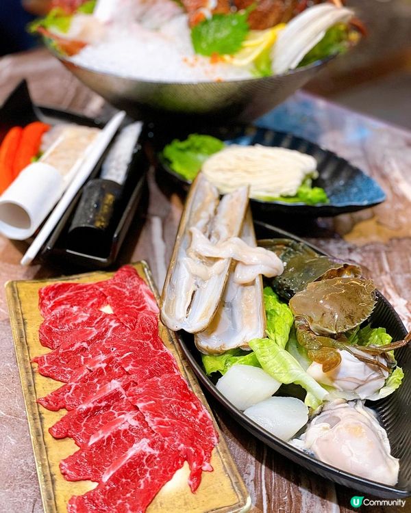 鐘意食海鮮又鐘意食雞煲打邊爐🍲，肥仔有好推薦😍！一個價錢7款...