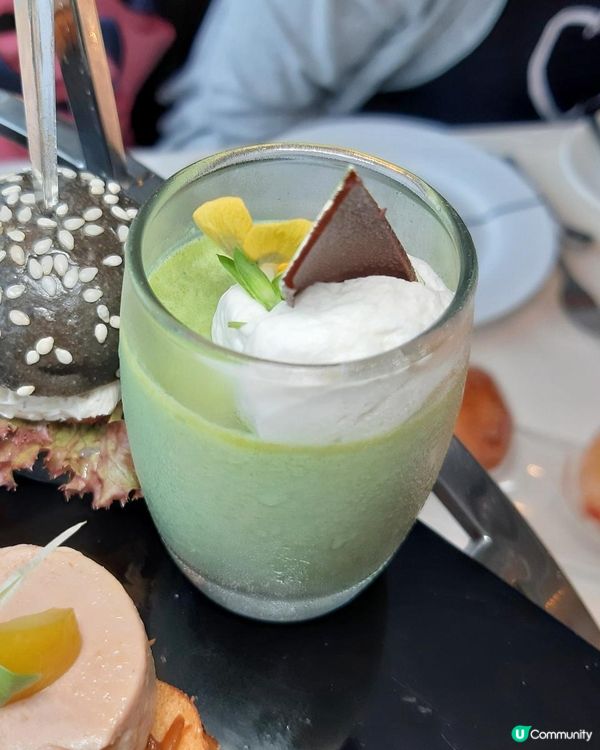 今次主題是「Afternoon tea by the sea...