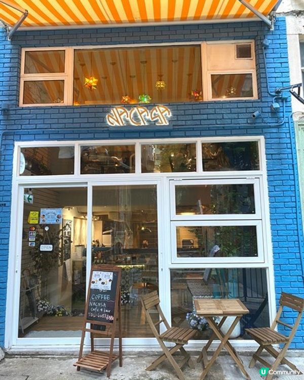 NACASA Café & Bar充滿神秘的中東色彩，兩層高...