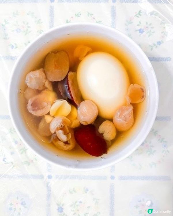 又到了秋冬天，天氣反覆，有時陽光普照，有時天色陰沉