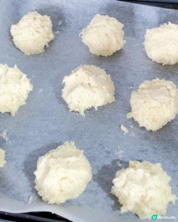 黃金酥脆的外表散發出牛油蜜糖的香甜