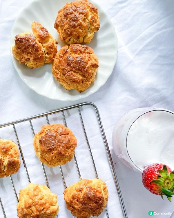 黃金酥脆的外表散發出牛油蜜糖的香甜