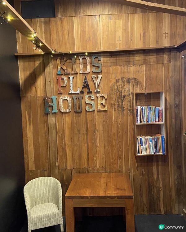 話說小編之前已經見到唔少人介紹過呢一間位於鴨脷洲嘅隱世咖啡店...