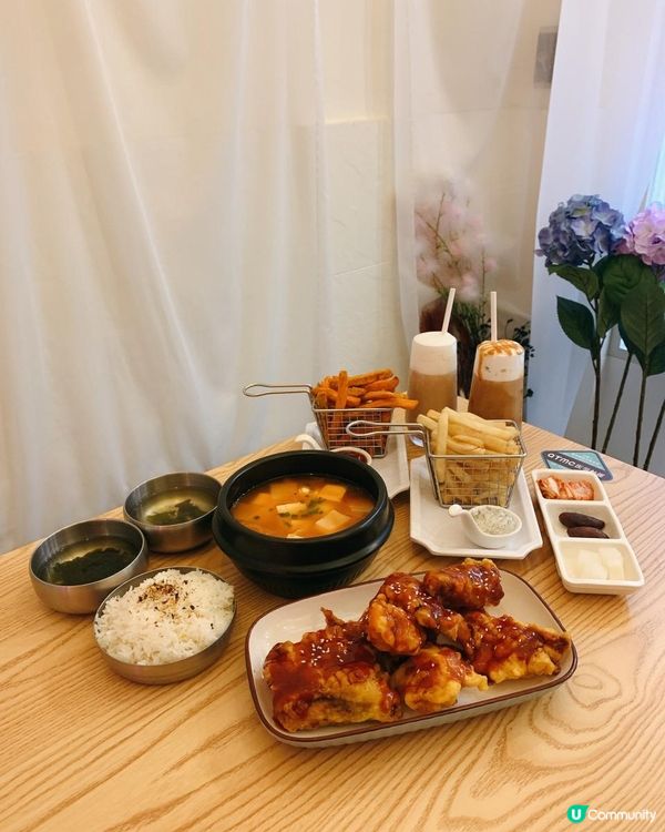 諗起話食韓國菜大家應該諗起尖沙咀韓國街或者一啲連鎖餐廳，前排...