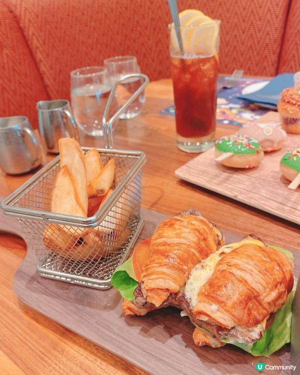 迪士尼酒店嘅𝐓𝐞𝐚 𝐒𝐞𝐭一向有號召力❗️而位於迪士尼探索家...