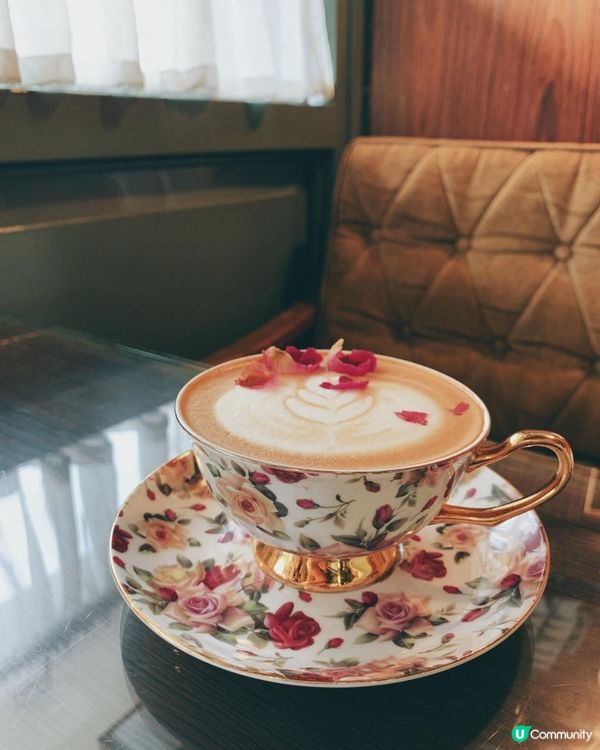 話說呢間Cafe前排見到有人介紹已經同朋友講話好想去試吓，今...