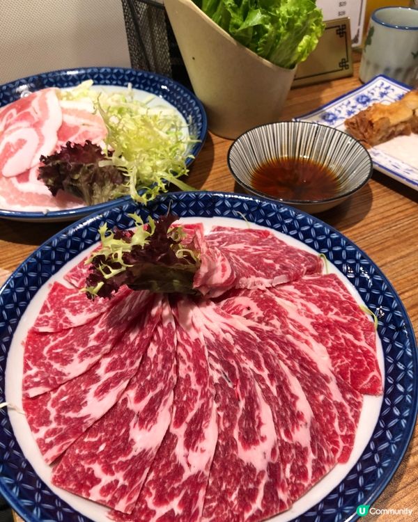 好朋友生日，今晚帶佢地去精緻台式火鍋店阿來客棧嘆返餐。