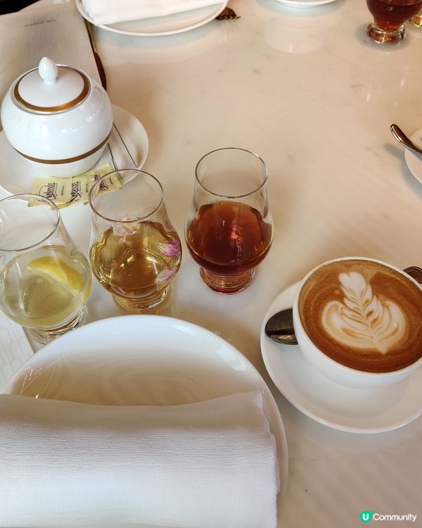 THE MURRAY afternoon tea set, ...
