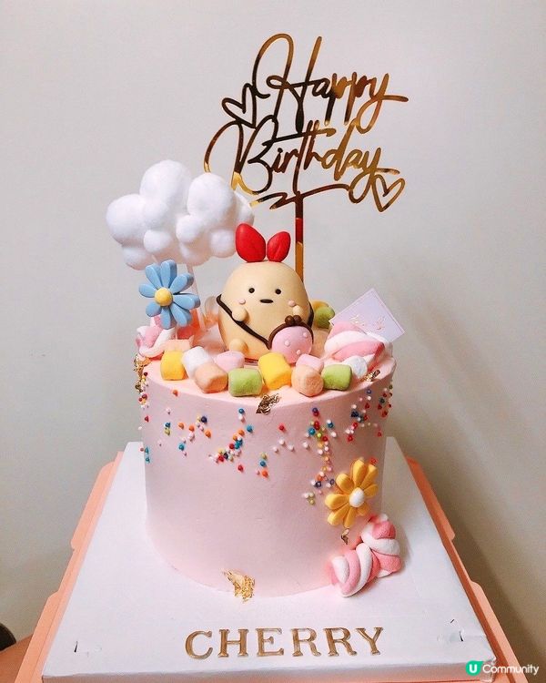 生日party 當然要有個打卡able生日蛋糕～