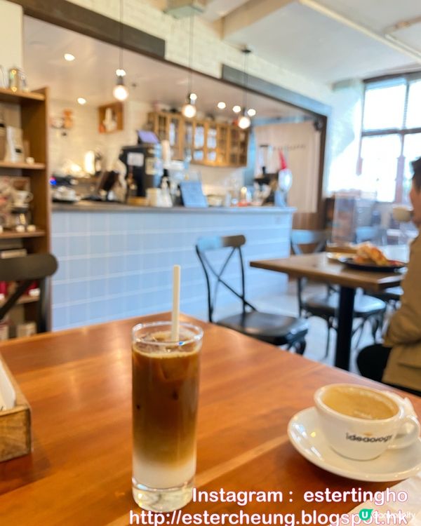 木系悠閒樓上咖啡店♥嘆個野莓窩夫下午茶