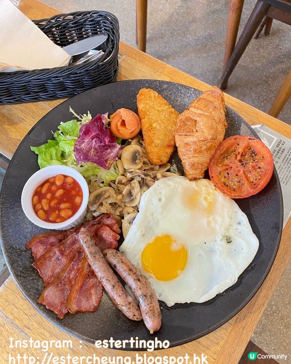 ☕️ 隱藏在書店中的📍Cafe Kubrick 