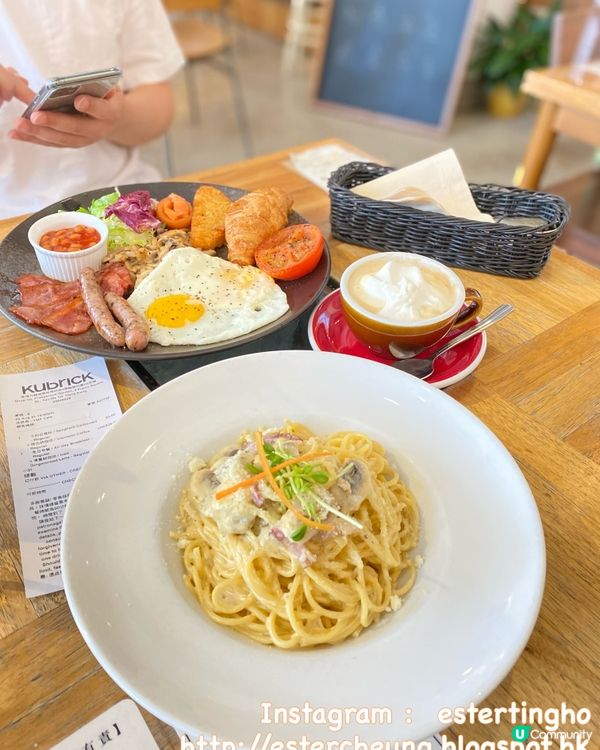 ☕️ 隱藏在書店中的📍Cafe Kubrick 