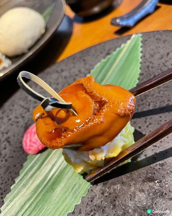 位於紅磡海邊的嘉里酒店中的中菜廳紅糖。這裏環境位置寬敞窗邊座...