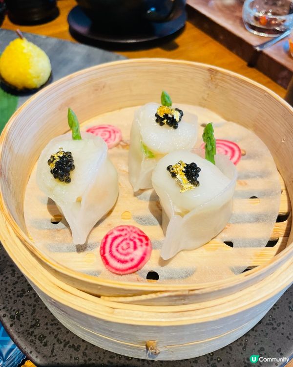 位於紅磡海邊的嘉里酒店中的中菜廳紅糖。這裏環境位置寬敞窗邊座...