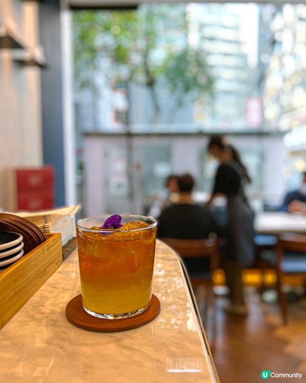 「朝啡晚酒」紳士風主題 Cafe 