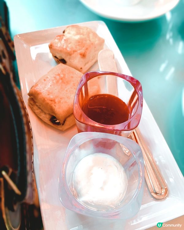 成個Paddington Bear Tea Set 都好好味...