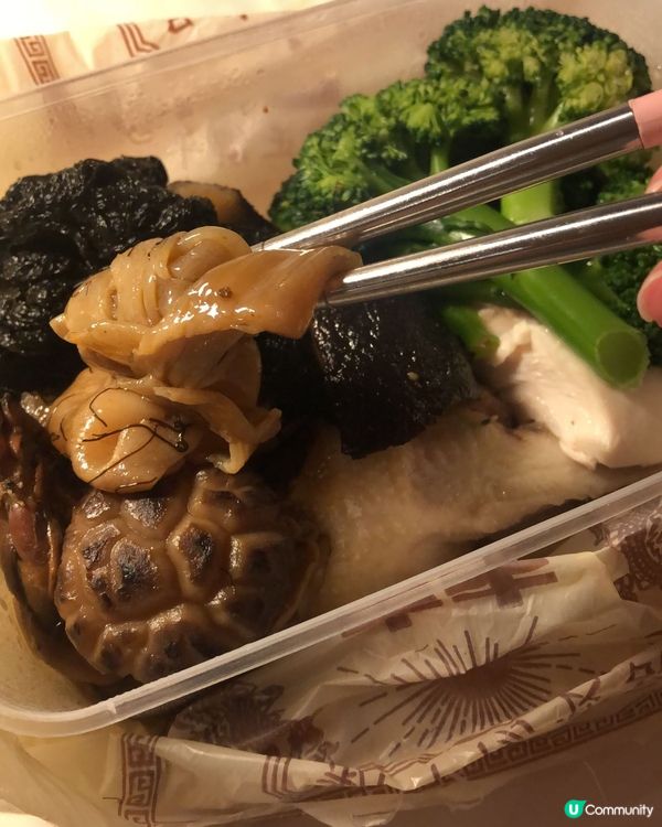 花膠冬菇蠔豉炆得啱啱好不過比較鹹如果淡少少呢就更加好啦