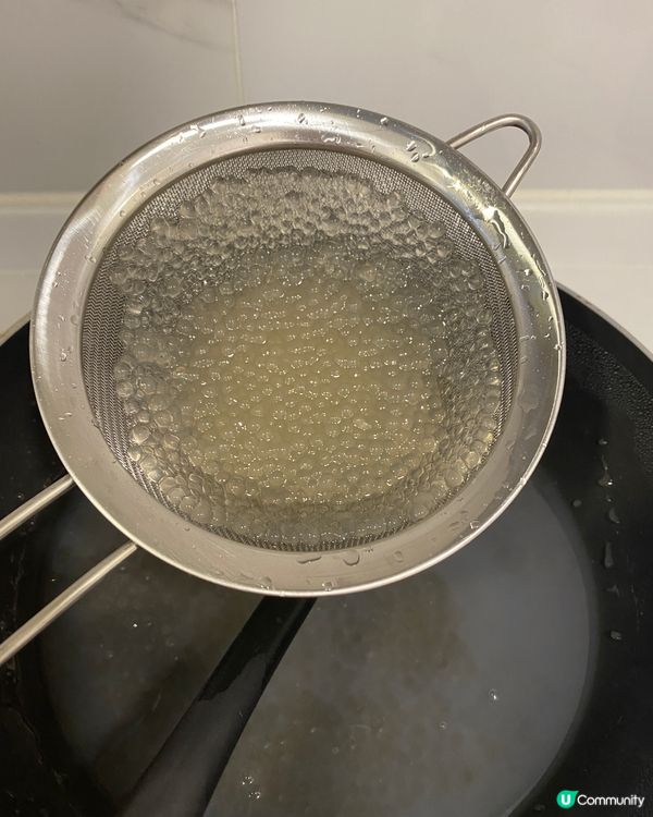 在家吃糖水，天氣凍，煲咗個椰汁西米芋圓，簡單方便