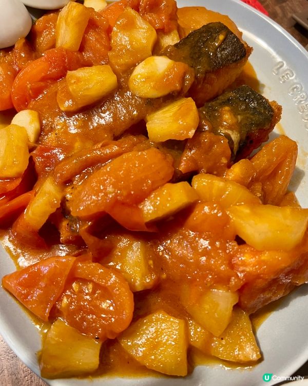 煎三文魚配蕃茄菠蘿汁