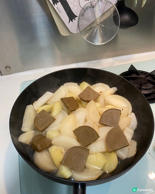 咖喱薯仔白蘿蔔黃油雞翼