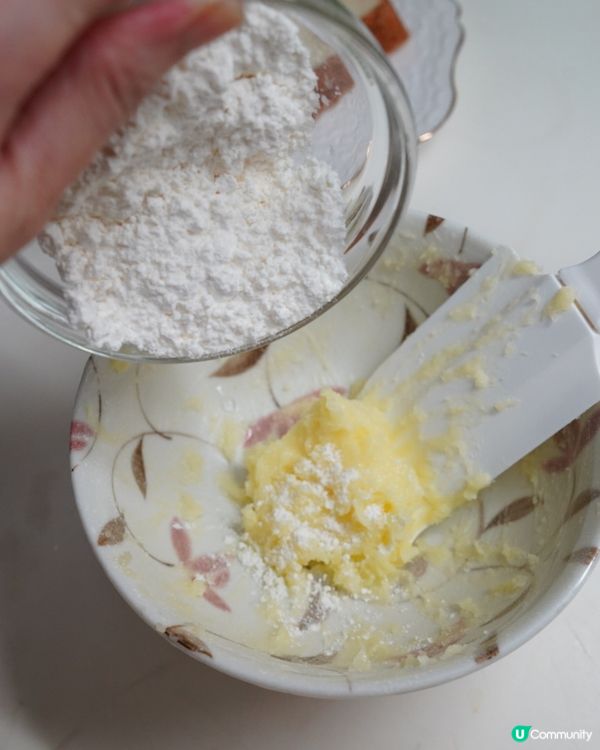 這段時期最想念的是茶餐廳奶茶，還有菠蘿油，不能堂食唯有自己做...