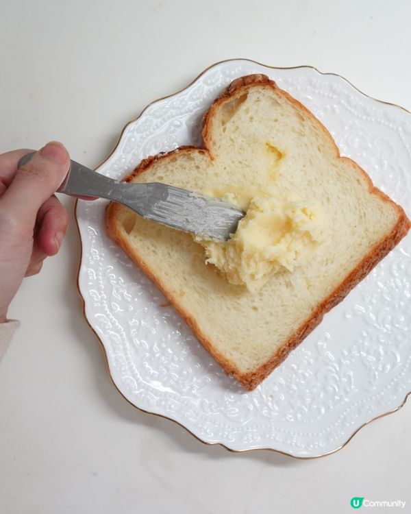 這段時期最想念的是茶餐廳奶茶，還有菠蘿油，不能堂食唯有自己做...