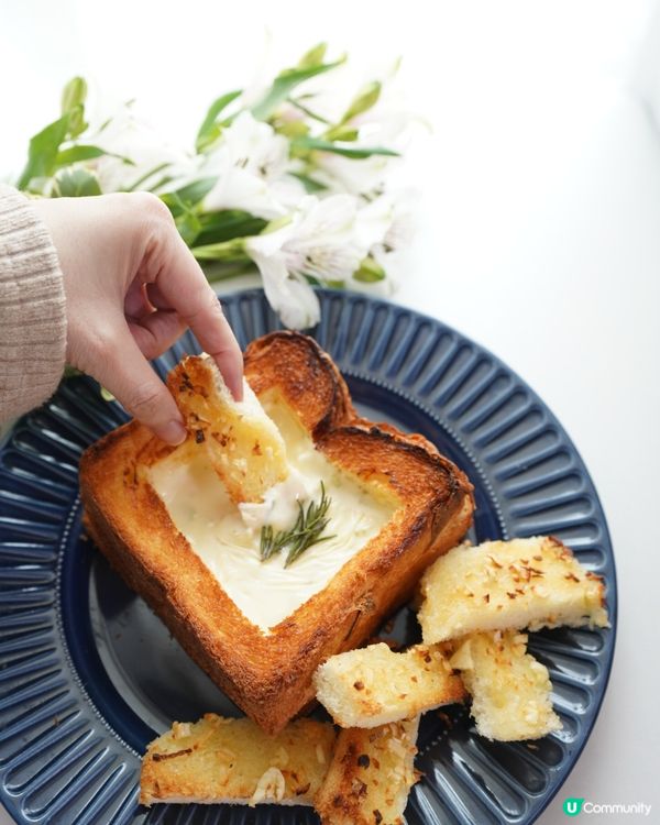 韓式芝士熔岩吐司，