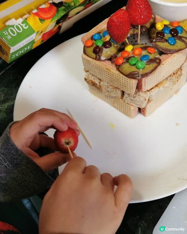 自家製簡單草莓糖果屋甜品