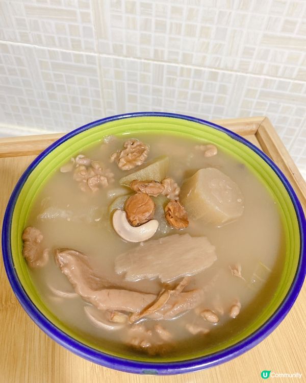 是日靚湯 - 日月魚螺片節瓜湯