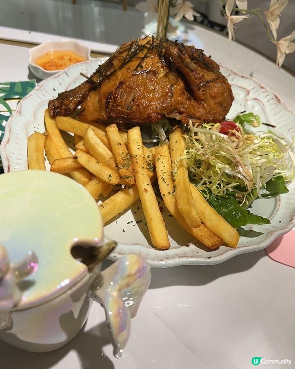 花牆愛好者🌸最適合喜愛花的你 而且每次都有不同花牆主題 最適...