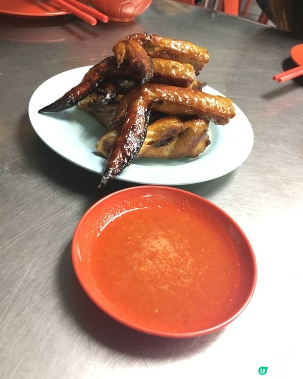 黃亞華最出名燒雞翼、串燒！