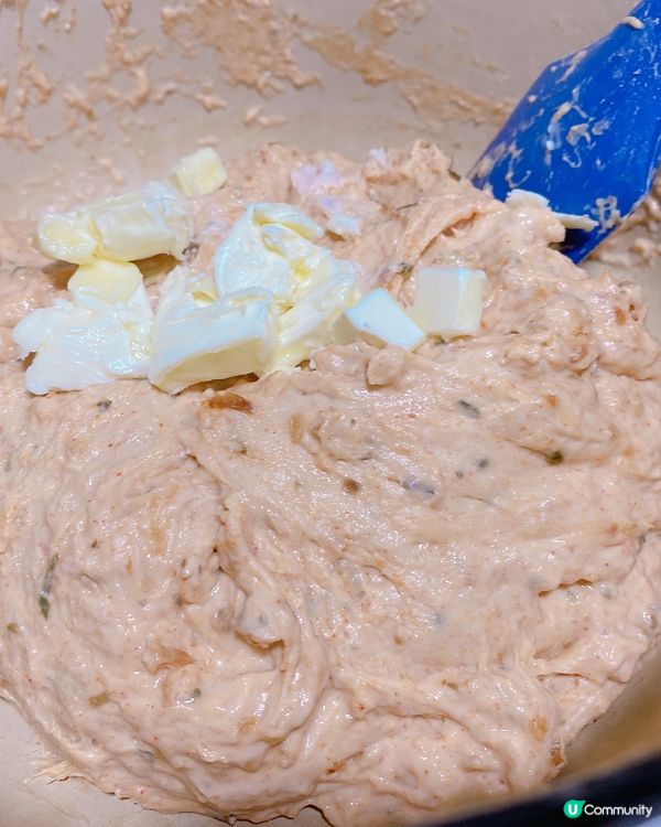 今日介紹整一個麵包兩個囗味道 - 地中海香草蒜蓉包同地中海香...