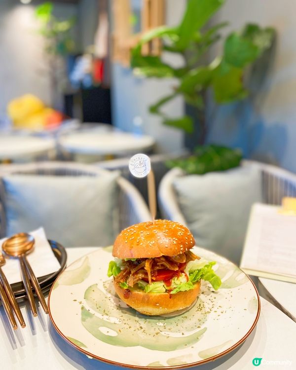 繼續café介紹，呢日去到銅鑼灣百樂中心，嗰到一向多嘢食，今...