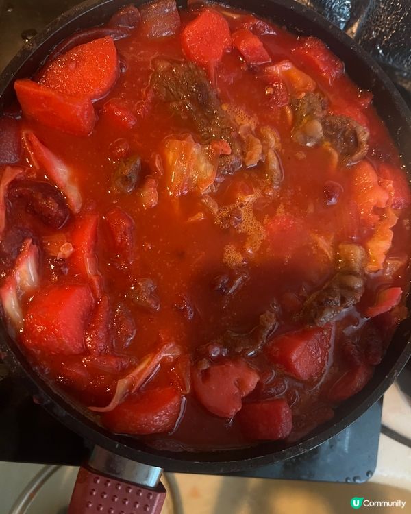 「蕃茄薯仔紅籮白牛肋骨煲」湯餸兩食