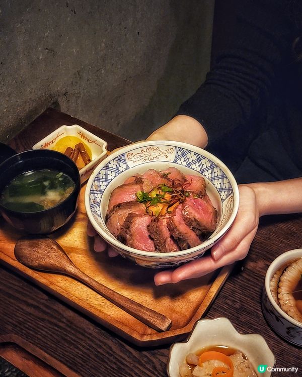 食咗幾日外賣終於有時間午市出街食餐好。揀咗呢間喺旺角嘅申子居...