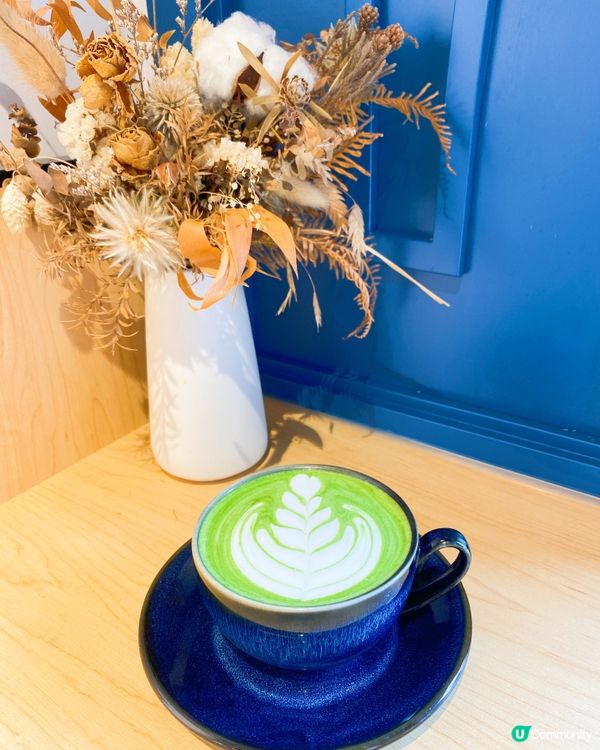 《遊走特色café》 