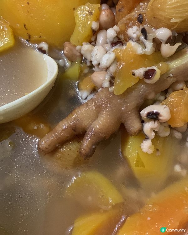 花生眉豆雞腳湯